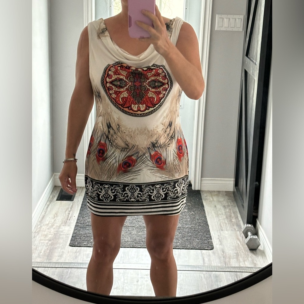 Short sleeveless fitted dress size medium
